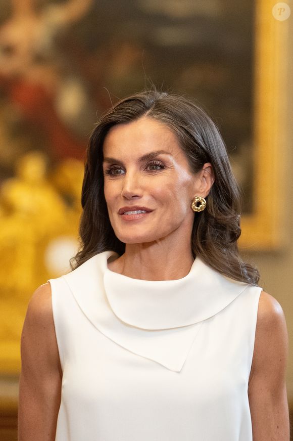 La reine Letizia d’Espagne reçoit l'équipe nationale féminine de football avant l'EURO féminin de l'UEFA 2025 au palais de la Zarzuela à Madrid. © LALO YASKY / BESTIMAGE