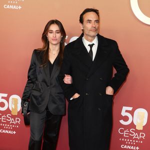 Anthony Delon et sa fille Liv - Photocall de la 50ème édition de la cérémonie des César à l'Olympia à Paris, France, le 28 février 2025 © Dominique Jacovides - Olivier Borde / Bestimage