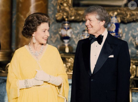 Le 7 mai 1977 de la Reine Elizabeth II avec le président américain Jimmy Carter lors d'un dîner d'État au palais de Buckingham à Londres. ©PA/PA Wire