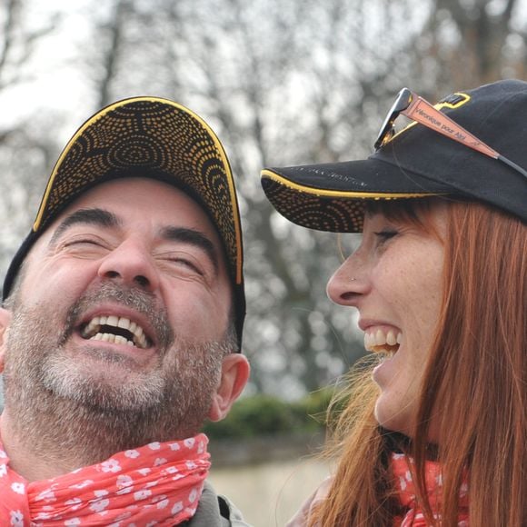 Bruno Solo et sa femme Veronique Clochepin lors de la présentation du Rallye Aïcha des Gazelles du Maroc 2013 sur la place du Trocadéro à Paris le 16 mars 2013.

VEEREN / BESTIMAGE