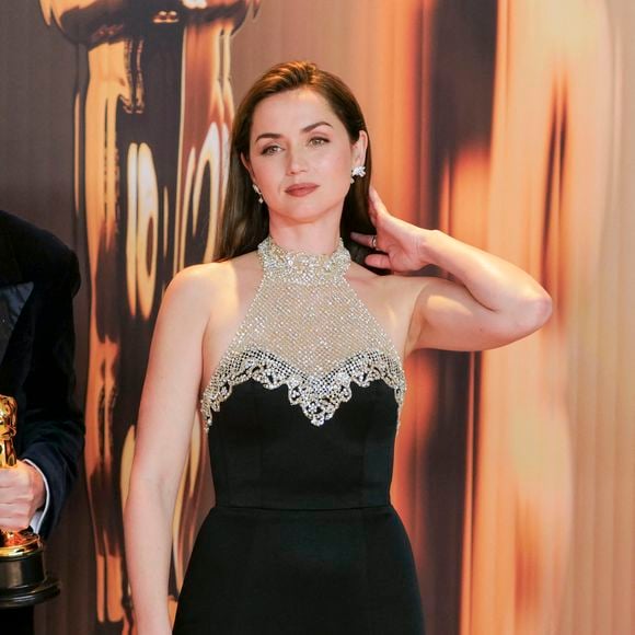 Ana De Armas au photocall des lauréats (pressroom) de la 97ème cérémonie des Oscars à Los Angeles le 2 mars 2025.