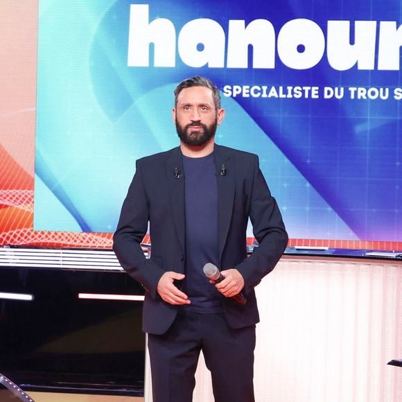Exclusif - Cyril Hanouna, sur le plateau de l’émission « TPMP » présentée par C.Hanouna et diffusée en direct sur Youtube et sur toutes les box (SFR, FREE, Bouygues, MyCanal etc), Paris, France, le 21 mars 2025. © Jack Tribeca / Bestimage