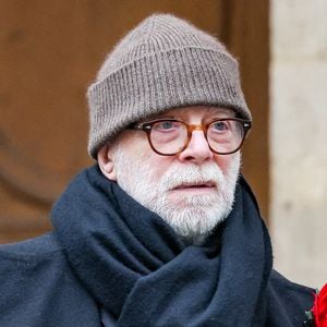 Thomas Stern publie un livre sur les derniers mois de son épouse

Thomas Stern, le mari de Catherine Laborde - Arrivées aux obsèques de C.Laborde en l'église Saint-Roch à Paris, le 6 février 2025. 
© Jacovides - Moreau / Bestimage