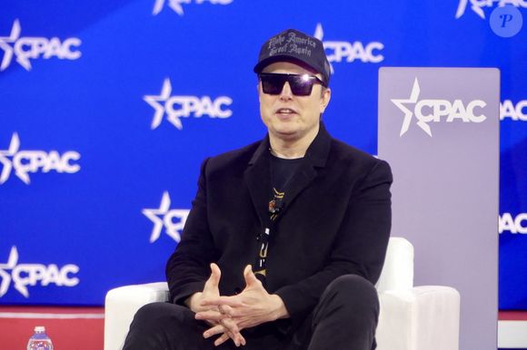 À la tête des entreprises parmi les plus puissantes du monde, à l'image de Tesla et SpaceX, Elon Musk s'est rapproché du monde politique.

Le 22 février 2025 : Elon Musk à Washington (Credit Image: © Julia Mineeva/TheNEWS2 via ZUMA Press Wire)