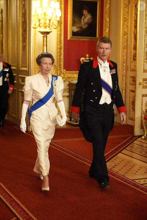 La princesse royale et le vice-amiral Sir Tim Laurence arrivent au banquet d'État au château de Windsor, dans le Berkshire, le premier jour de la deuxième visite d'État au Royaume-Uni du président américain Donald Trump et de la première dame Melania Trump. Mercredi 17 septembre 2025. Photo by Aaron Chown/PA Wire/ABACAPRESS.COM