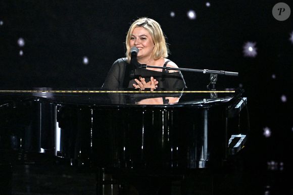 Exclusif - Louane Emera - Enregistrement de l'émission "La chanson de l'année" dans les Arènes de Nîmes, présentée par N.Aliagas et diffusée le 17 juin sur TF1 © Bruno Bebert-Christophe Clovis / Bestimage