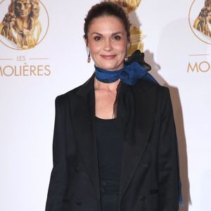 Elle se dit aujourd'hui heureuse dans "une bulle privilégiée, tendre et solaire", sans dévoiler l'identité de la personne qui partage sa vie.

Barbara Schulz - 33ème "Nuit des Molières" aux Folies Bergère à Paris le 30 mai 2022. © Bertrand Rindoff / Bestimage