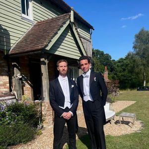 Mika avec son compagnon Andy. Le couple a été invité à un banquet donné par le roi Charles III au château de Windsor en l'honneur de la France.