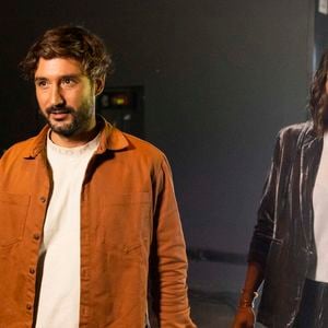 Exclusif - Jeremy Frerot et Laure Manaudou - Backstage - Enregistrement de l'émission "La Chanson secrète 11" à Paris, diffusée le 24 juin sur TF1. Le 15 janvier 2022
© Cyril Moreau / Bestimage