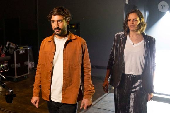 Exclusif - Jeremy Frerot et Laure Manaudou - Backstage - Enregistrement de l'émission "La Chanson secrète 11" à Paris, diffusée le 24 juin sur TF1. Le 15 janvier 2022
© Cyril Moreau / Bestimage