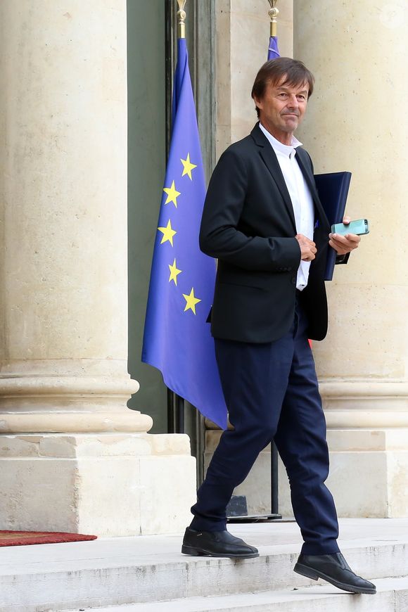 Le ministre de la Transition Ecologique et Solidaire Nicolas Hulot lors de la sortie du conseil des ministres du 11 juillet 2018, au palais de l'Elysée à Paris. © Stéphane Lemouton / Bestimage