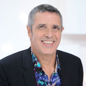 Julien Clerc s’est confié sur sa vie de famille dans "Sept à huit", l'émission de TF1.

Julien Clerc enregistre l'émission "Vivement Dimanche" au studio Gabriel à Paris.
© Guillaume Gaffiot/Bestimage