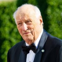 "Très grave" : l'état du roi Harald de Norvège préoccupe la famille royale, le prince Haakon annule ses engagements