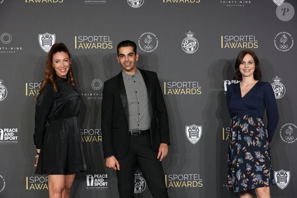 Christophe Licata, Silvia Notargiacomo, Nathalie Péchalat, présidente de la fédération française des sports de glace - Photocall et cérémonie des Sportel Awards 2020 à la salle Prince Pierre du Grimaldi Forum de Monaco le 27 octobre 2020.

© Jean-charles Vinaj / Bestimage