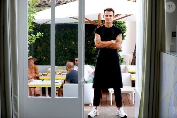Exclusif - Rendez-vous avec le chef Diego Alary (Top Chef) le 10 juillet 2020.

© Luc Boutria / Nice Matin / Bestimage