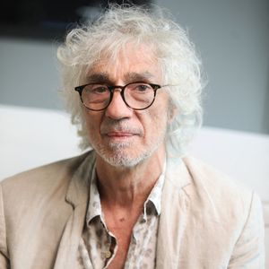 Exclusif - Louis Bertignac lors du match de football France Allemagne depuis la suite Harcourt du Fouquet's Barrière à Paris le 15 juin 2021
© Denis Guignebourg / Bestimage