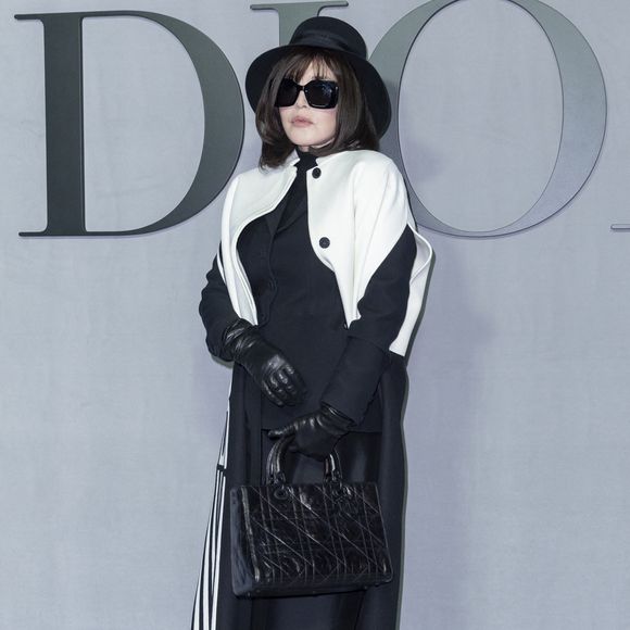 Isabelle Adjani au photocall du défilé Christian Dior Mode Féminine Prêt-À-Porter Automne/Hiver 2025-2026 lors de la Fashion Week de Paris (PFW), à Paris, France, le 4 mars 2025. © Olivier Borde/Bestimage