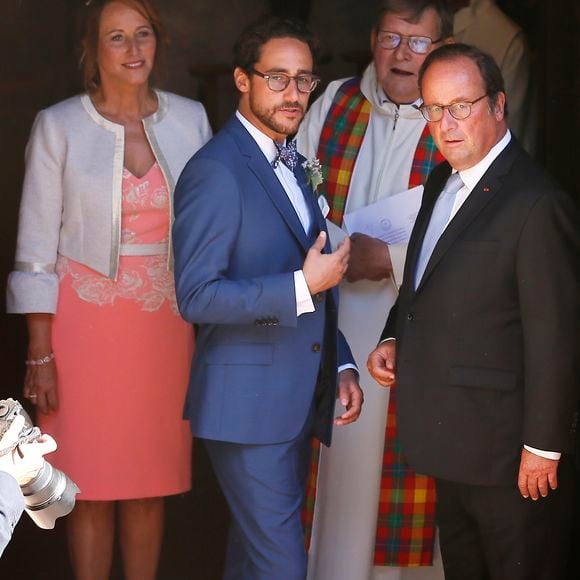 Ségolène Royal et François Hollande - Mariage de Thomas Hollande et de la journaliste Emilie Broussouloux l'église de Meyssac en Corrèze, près de Brive, ville d'Emiie. Le 8 Septembre 2018.
© Patrick Bernard-Guillaume Collet / Bestimage