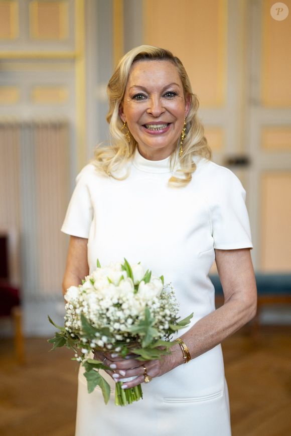 Amélie Leperre-Dimeglio - Mariage civil de Georges Fenech et Amélie Leperre-Dimeglio à la mairie du 16ème arrondissement de Paris le 31 janvier 2026.

© Pierre Perusseau / Bestimage