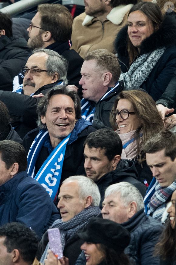 Anne-Claire Coudray et son compagnon Nicolas Vix - People assistent au match des éliminatoires de l'Euro 2020 entre la France et l'Islande au Stade de France à Saint-Denis le 25 mars 2019. La france a remporté le match sur le score de 4-0.