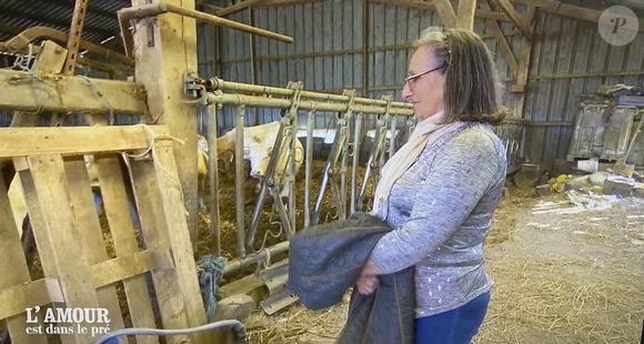 Ca ne traîne pas chez Jean-Louis (L'amour est dans le pré) ! Il affiche  déjà une préférence pour une de ses prétendantes, l'autre comprend être "de  trop" (SPOILER) : Le diaporama -