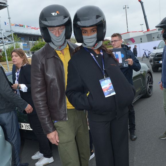 Vincent Cassel et Narah Baptista lors des "24H du Mans 2024", le 15 juin 2024.

Photo : Rachid Bellak / Bestimage