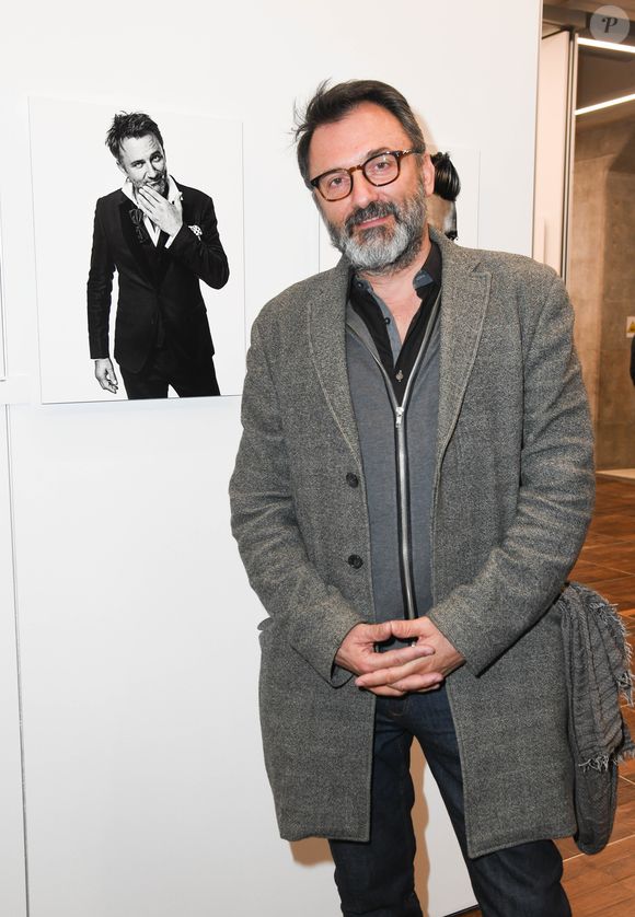 Frédéric Lopez - Vernissage de l'exposition "Quand le masque tombe" de Stéphane de Bourgies sur le toit de la Grande Arche à Paris, le 12 mars 2019. 
© Coadic Guirec/Bestimage