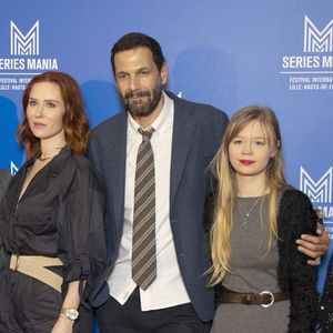 Sans revenus, l’actrice de 26 ans a lancé une cagnotte en ligne le 6 août dernier.

Marie Denarnaud, Audrey Fleurot, Mehdi Nebbou, Cypriane Gardin, Beéangere McNeese de la série HPI - 6 ème édition du Festival Séries Mania à Lille, France. © Christophe Aubert via Bestimage