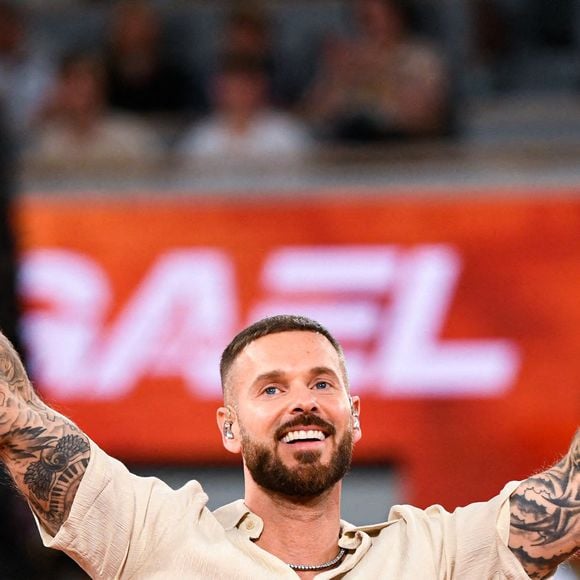 Le chanteur est père de 2 garçons

Matt Pokora interprète ses chansons pour mettre l'ambiance lors de la 4e journée des qualifications de Roland-Garros 2026, le 21 mai 2026 à Paris, en France. Photo : Ewen Gavet/Icon Sport/ABACAPRESS.COM