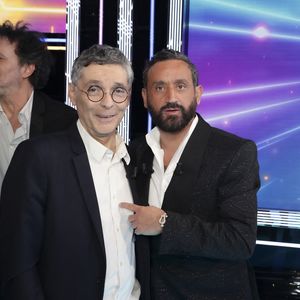 Exclusif - Thierry Moreau, Cyril Hanouna, sur le plateau de l’émission « TPMP » La dernière sur C8,  présentée par C.Hanouna et diffusée en direct sur C8, Paris, France, le 27 fevrier 2025. © Jack Tribeca / Bestimage