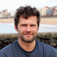 "J'ai cette petite appréhension de la bedaine" : L'été et l'hiver, Alexis Michalik mange de manière très différente et maigrit