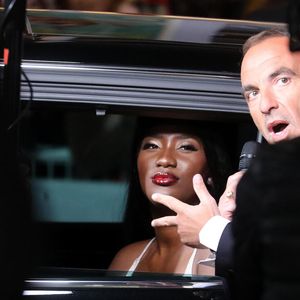 Aya Nakamura et Nikos Aliagas - 21ème édition des NRJ Music Awards au Palais des festivals à Cannes le 9 novembre 2019. © Dominique Jacovides/Bestimage