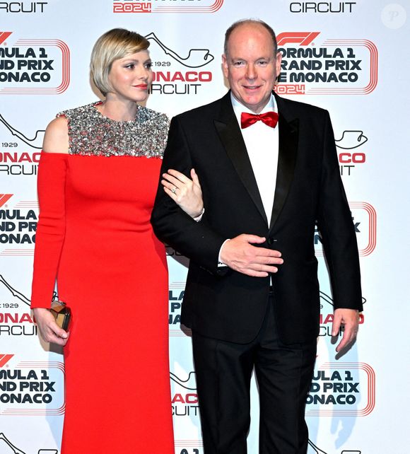 Le prince Albert II de Monaco et la princesse Charlène durant la soirée de gala du 81ème Grand Prix de Formule 1 de Monaco, salle des Etoiles du Sporting de Monaco, le 26 mai 2024. Cette soirée met à l'honneur le vainqueur du Grand Prix, le monégasque Charles Leclerc. © Bruno Bebert/Bestimage