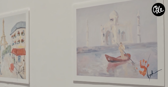 Pour cette série, l’acteur a choisi de peindre douze villes ou lieux qui occupent une place particulière dans son parcours : Hong Kong, La Mecque, Pékin, Rio de Janeiro, Kyoto, Los Angeles, Dubaï, Doha, Sydney, Londres, Paris et le Taj Mahal.

Chaîne YouTube No Intervalls // 13 mars 2026