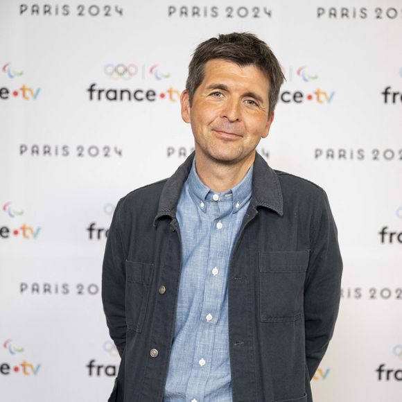Thomas Sotto lors de la présentation des journalistes et chroniqueurs de France Télévisions pour les Jeux Olympiques 2024 au musée de l'Homme à Paris © Pierre Perusseau / Bestimage