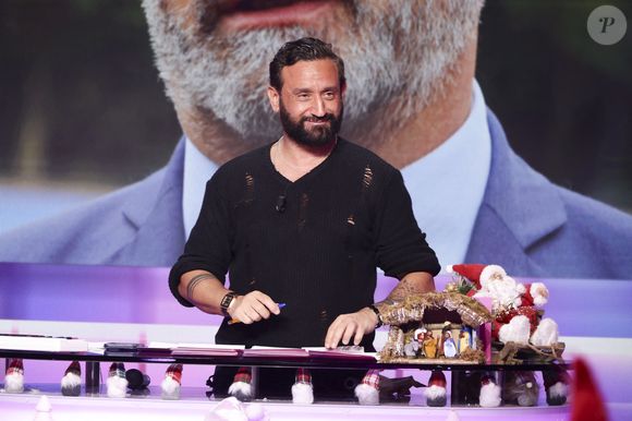 Exclusif - Cyril Hanouna, sur le plateau de l'émission TBT9 (Tout beau tout n9uf) présentée par C.Hanouna et diffusée en direct sur W9 à Paris le 1er décembre 2025. © Jack Tribeca / Bestimage