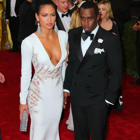 Cassie et P. Diddy - Soirée Costume Institute Gala 2015 (Met Ball) au Metropolitan Museum, célébrant l’ouverture de Chine: à travers le miroir à New York. Le 4 mai 2015. STARMAX / BESTIMAGE
