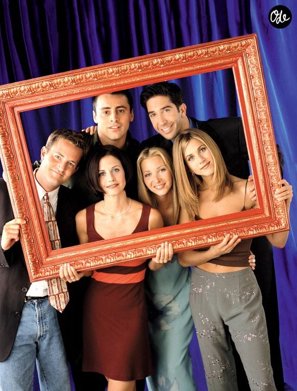 Plusierus acteurs de Friends lui ont rendus hommage

Matthew Perry (dans le rôle de Chandler Bing), Courteney Cox Arquette (dans le rôle de Monica Geller),  Matt LeBlanc (dans le rôle de Joey Tribbiani), Lisa Kudrow (dans le rôle de Phoebe Buffay), David Schwimmer (dans le rôle de Ross Geller), Jennifer Aniston (dans le rôle de Rachel Green)  Friends (NBC) saison 7 États-Unis - 2000-2001. 
 Photo : Wenn/ABACAPRESS.COM