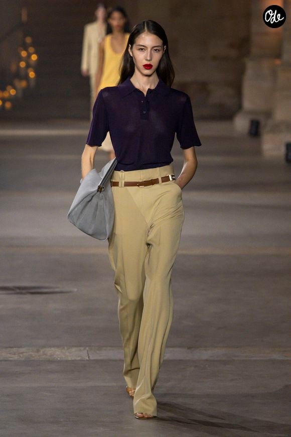 Défilé Victoria Beckham Collection Femme Prêt-à-Porter Printemps/Eté 2027 lors de la Fashion Week de Paris, le 2 octobre 2026. © Bestimage