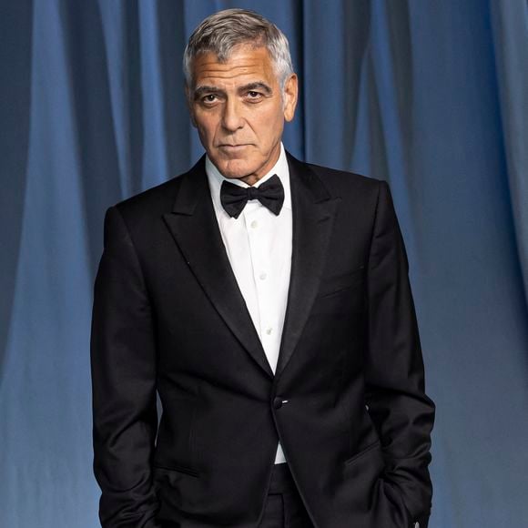 George Clooney assiste aux arrivées du 5e gala annuel de l'Academy Museum au Academy Museum of Motion Pictures, Ted Mann Theater à Los Angeles, CA, le 18 octobre 2025. Photo par Corine Solberg/SPUS/ABACAPRESS.COM