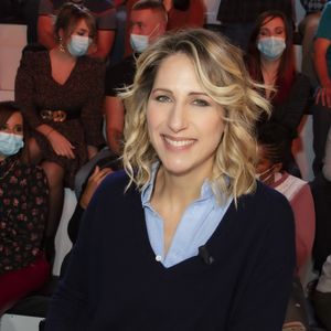 Naissance - Maud Fontenoy est maman pour la cinquième fois à l'âge de 46 ans d'une petite fille prénommée Eléa - Exclusif - Maud Fontenoy - Enregistrement de l'émission "TPMP (Touche Pas à Mon Poste)", présentée par C.Hanouna et diffusée en direct sur C8 le 2 février 2022
© Jack Tribeca / Bestimage
|Exclusif - Enregistrement de l'émission "TPMP (Touche Pas à Mon Poste)", présentée par Cyril Hanouna et diffusée en direct sur C8 le 2 février 2022