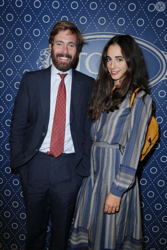 Grand-père par procuration d'une petite-fille (celle de son épouse), il a évoqué son fils Arthur né en 1980, fruit de son amour avec son ex-femme Caroline Piloquet-Verne

Arthur et Clotilde de Kersauson à Paris pendant la Fashion Week. Le 01 Octobre 2012.