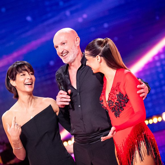Frank Leboeuf, sa femme Chrislaure et Candice Pascal dans Danse avec les stars 2025 @TF1 / PIXELINE