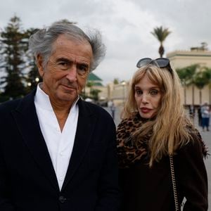 Bernard-Henry Lévy et sa femme Arielle Dombasle - Les personnalités accompagnant le président de la République Emmanuel Macron lors de sa visite d'Etat de trois jours au Maroc, le 28 octobre 2024. 
© Ludovic Marin / Pool / Bestimage