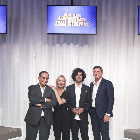 Exclusif - Laurent Fontaine, Rebecca Hampton, Sam (Quentin Cardiem), Pascal Bataille - Enregistrement de l'émission "Y'a que la vérité qui compte", présentée par L.Fontaine et P.Bataille, et diffusée sur C8 à partir du 12 octobre
© Jack Tribeca / Bestimage