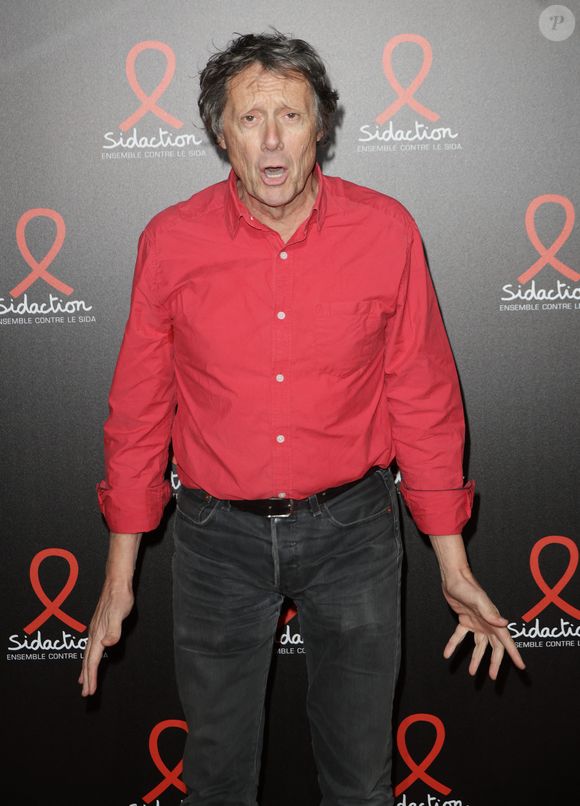 Antoine de Maximy - Photocall de la soirée de lancement du Sidaction 2025 au Lido à Paris le 3 mars 2025. © Coadic Guirec/Bestimage