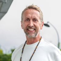 Miss France 2026 : Pourquoi Philippe Caverivière s'est fait remonter les bretelles par Alexandra Rosenfeld ?