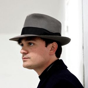 surtout qu'il rapporte beaucoup ! 3 millions d'euros pourrait lui revenir 

Alain-Fabien Delon lors du cocktail après-spectacle lors de la soirée Ciné-concert symphonique "Alain Delon, le dernier Samouraï" au Palais des congrès à Paris le jour de son anniversaire le 8 novembre 2024.

© Jacovides / Moreau / Bestimage