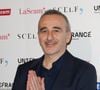 Sur les ondes de RTL, le comédien a d'ailleurs accepté de se confier sur cette grossesse tardive qui n'était "pas prévue".

Elie Semoun - 32ème cérémonie des Trophées du film français à l'hôtel Intercontinental à Paris le 4 février 2025. © Coadic Guirec/Bestimage
