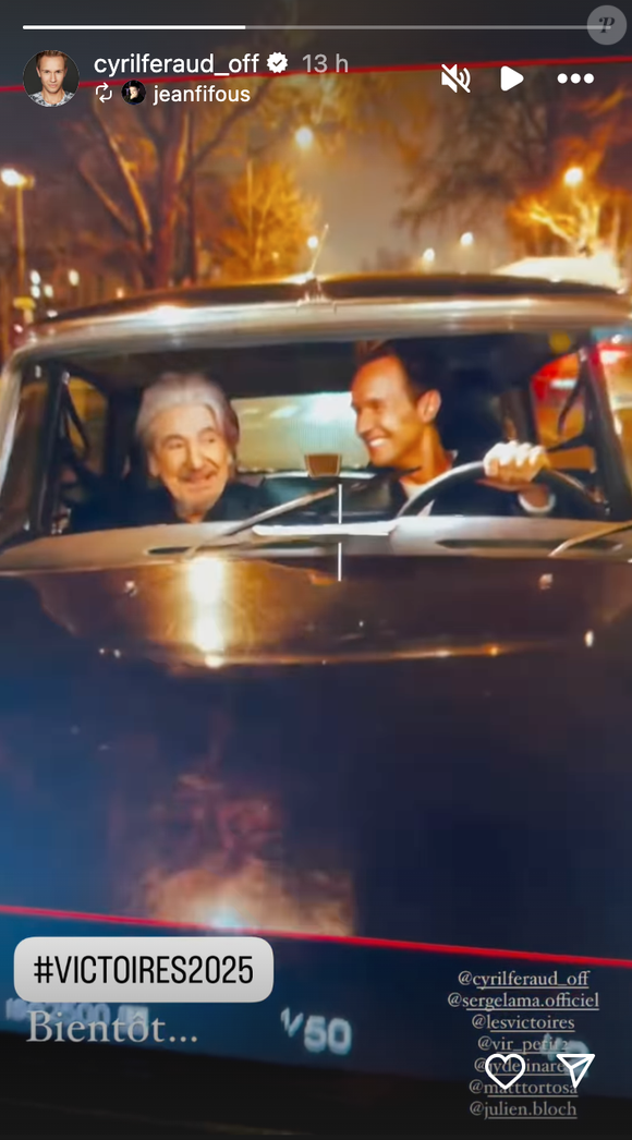 Serge Lama et Cyril Féraud tournent une séquence nocturne pour la prochaine cérémonie des Victoires de la musique.
Crédit : Instagram/cyrilferaud_off